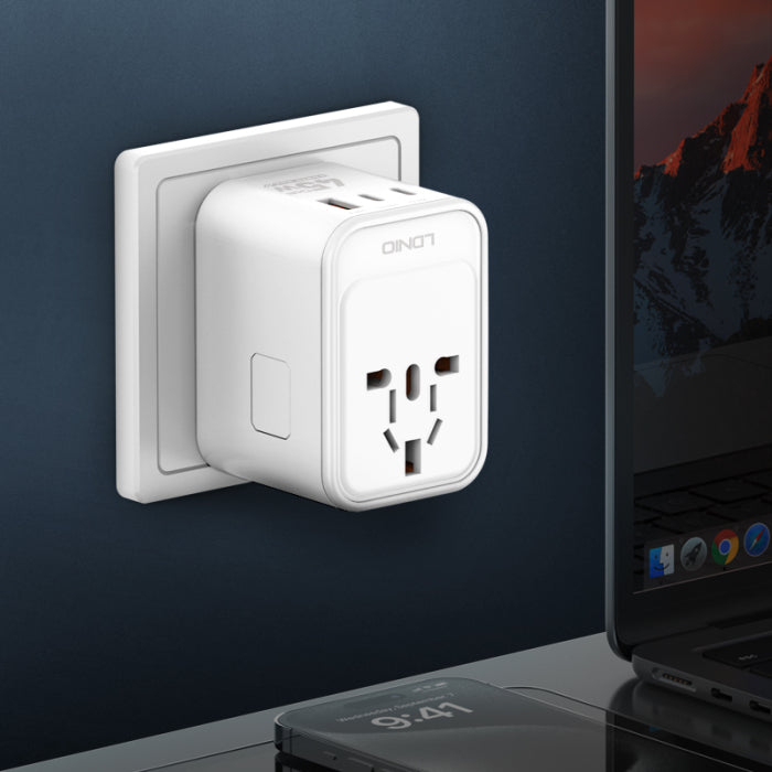 LDNIO Z8 3 USB Ports 45W GaN Travel Adapter
